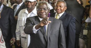 Como esperado, Frelimo acusa Dhlakama de violar acordo de paz - Folha 8