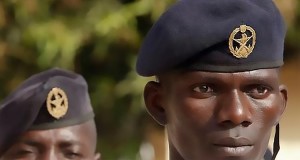 Militares (guineenses) ao serviço da população - Folha 8