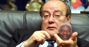 “Portugal não sabe estar presente em Angola" - Folha 8