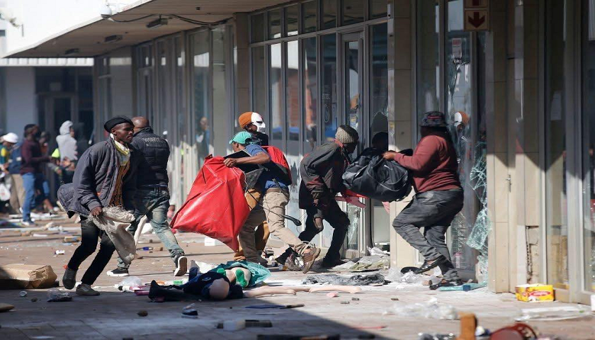 “BASTANTE LAMENTÁVEL” ATAQUE A IMIGRANTES NA ÁFRICA DO SUL